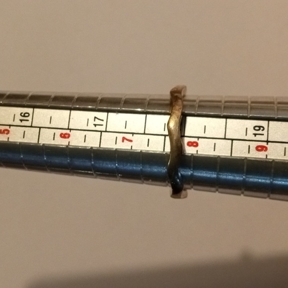 Wavy ring - Picture 2 of 4